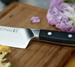 Zwilling 38408-141 Pro Santoku Avec Alvéoles -Les Couteaux Soldes pro2 2